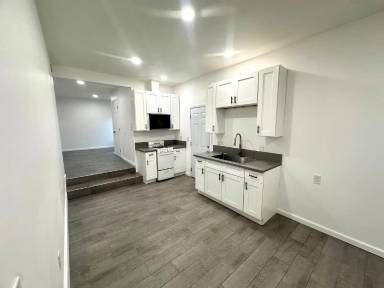 Main picture of 908 N Orange St