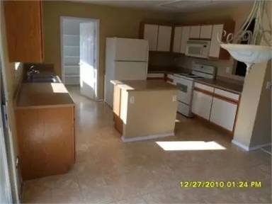 Main picture of 5225 E Florian Ave