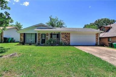 Main picture of 1113 S Valentine Dr