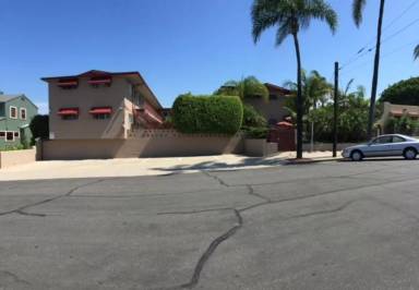 Main picture of 2924 Juniper St
