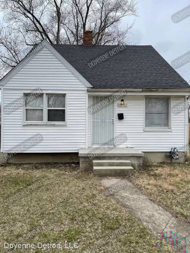 Main picture of 19963 Greenview Ave