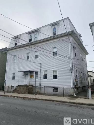 Main picture of 153 Jencks St