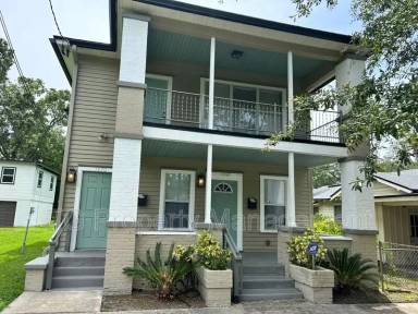 Main picture of 1068 Day Ave