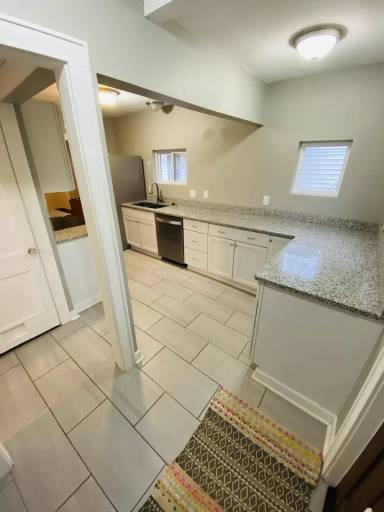 Main picture of 1027 SW Billard Ave