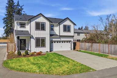 Main picture of 4211 208th Pl SE
