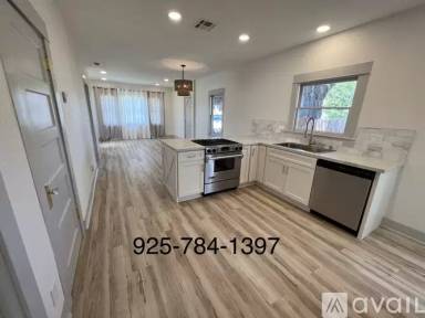 Main picture of 610 N Stockton Ave
