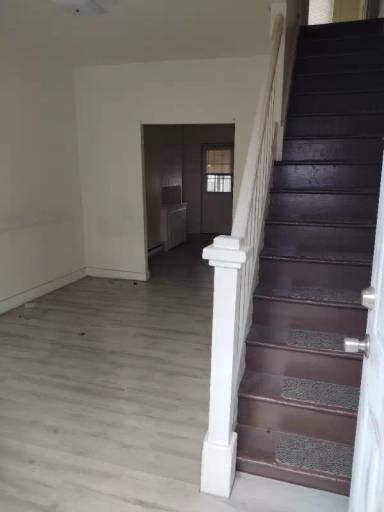 Main picture of 46 Hallet St