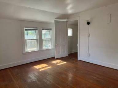 Main picture of 941 Johnson St