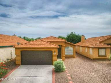 Main picture of 3633 W Camino de Caliope