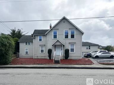 Main picture of 2543 Fairfield St