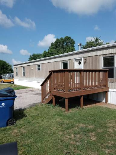 Main picture of 423 Golden Acres Dr