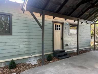 Main picture of 142 Avant Ave