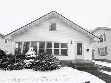 Main picture of 1216 S Washington St