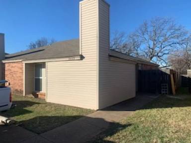 Main picture of 2432 Windy Pine Ln
