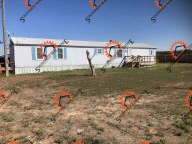 Main picture of 927 Curry Road E