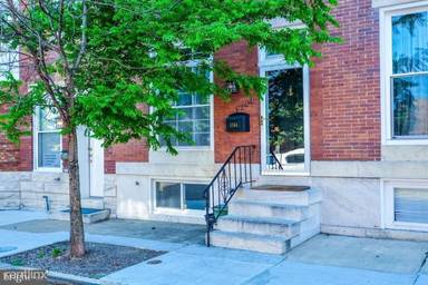 Main picture of 1744 Webster St