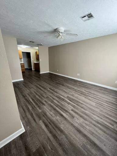 Main picture of 1871 Esther Dr