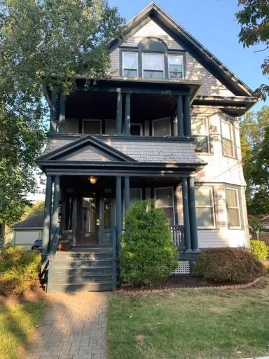 Main picture of 405 Central Ave