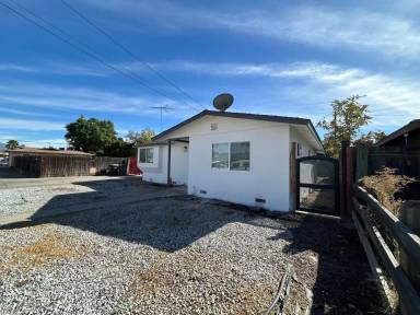 Main picture of 531 W Devonshire Ave