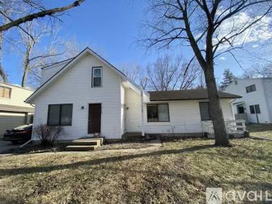 Main picture of 4112 Harris St