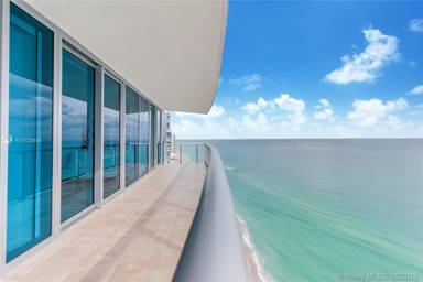 Main picture of Jade Beach
