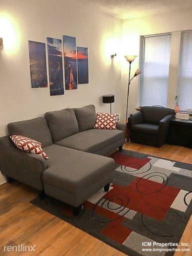 Main picture of 617 W Melrose St