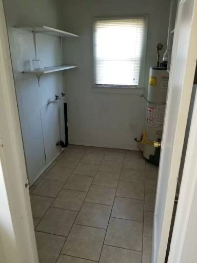 Main picture of 323 Neville St