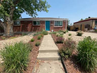 Main picture of 8830 Ithaca Way