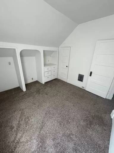 Main picture of 215 W Broadway Ave