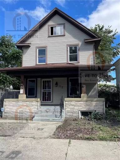 Main picture of 17 Lucerne Ave