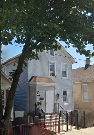 Main picture of 2951 South Quinn Street - 2R