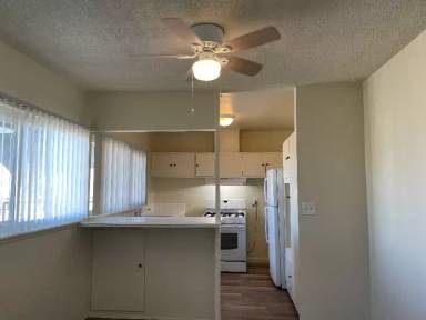 Main picture of 700 N East End Ave