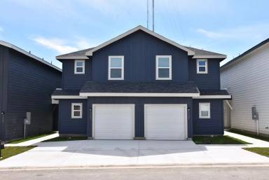 Main picture of 8915 FM 1560 N