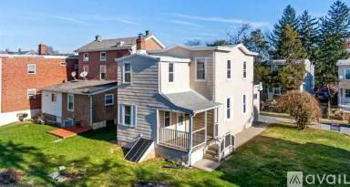 Main picture of 24 S Sycamore Ave