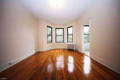 Main picture of 39 Hemenway St