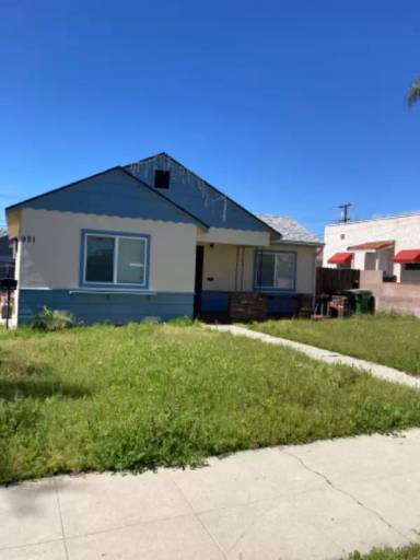 Main picture of 921 5th Ave