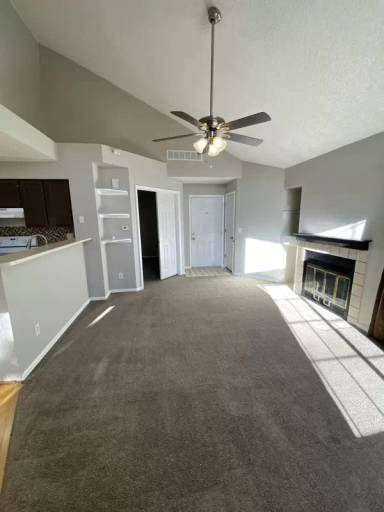 Main picture of 882 S Reed Ct