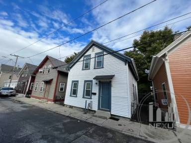 Main picture of 67 Lydia St