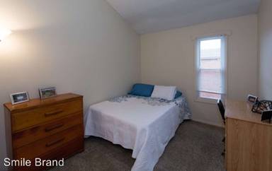 Main picture of 205 E Stoughton St