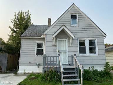 Main picture of 8458 Orchard Ave