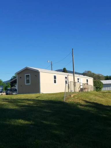 Main picture of 506 W 1st St