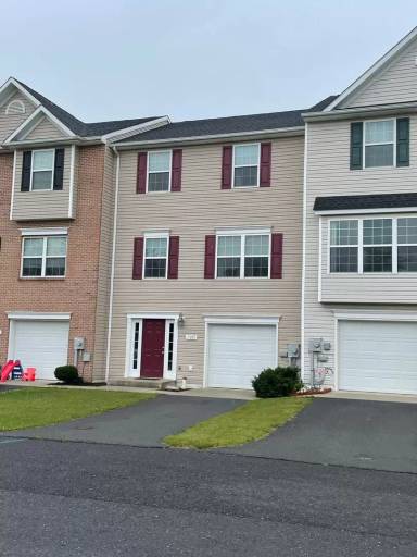 Main picture of 11082 Gopher Dr