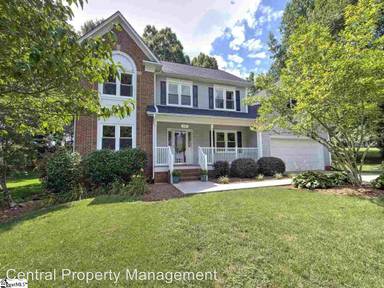 Main picture of 200 Circle Slope Dr
