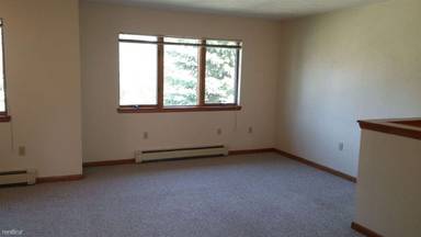 Main picture of 202 S Maple Ave