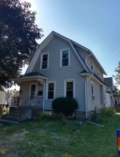 Main picture of 525 N Story St