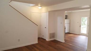 Main picture of 233A-B Creekside Ct