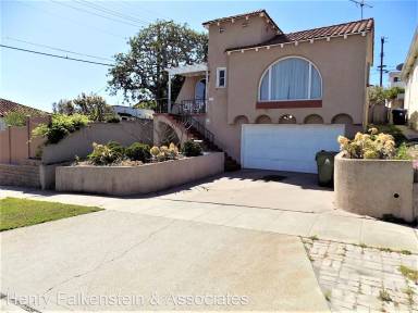 Main picture of 1123 W 18th St