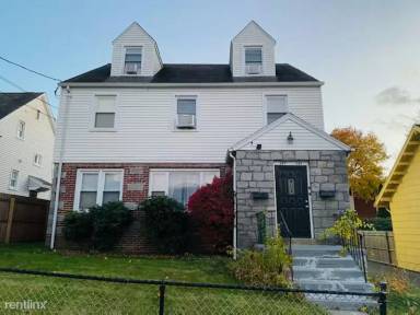 Main picture of 643 N Ridgefield Ave