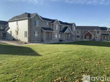Main picture of 533 S Mountain Way