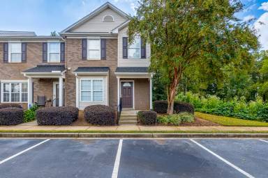 Main picture of 569 Waterbrook Dr